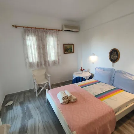 Kikis Sea View And Veranda アパート ドリオス