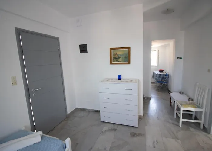 Daire Kikis Sea View And Veranda